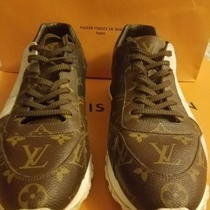 Lv sneakers